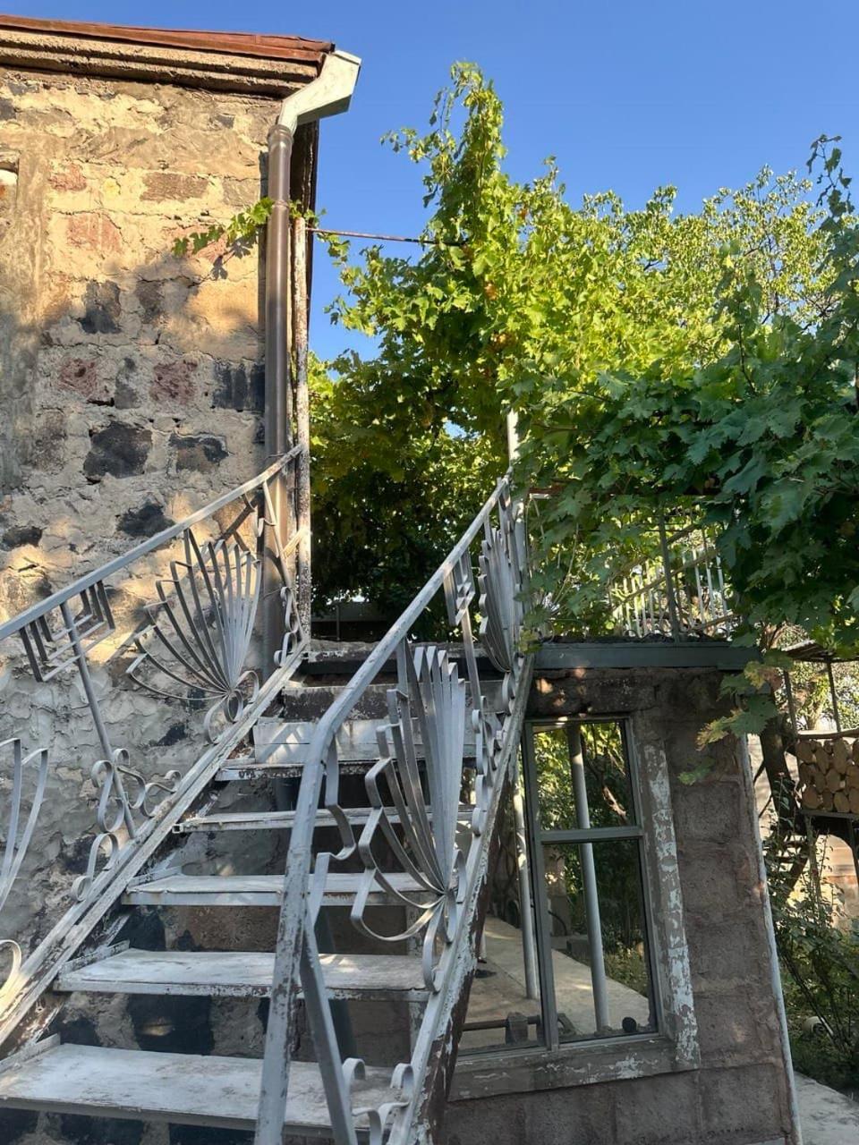 B&B Ruzan Yeghegnadzor Exterior foto